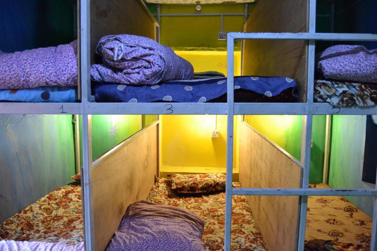 Fireflies Hostel Kathmandu Esterno foto