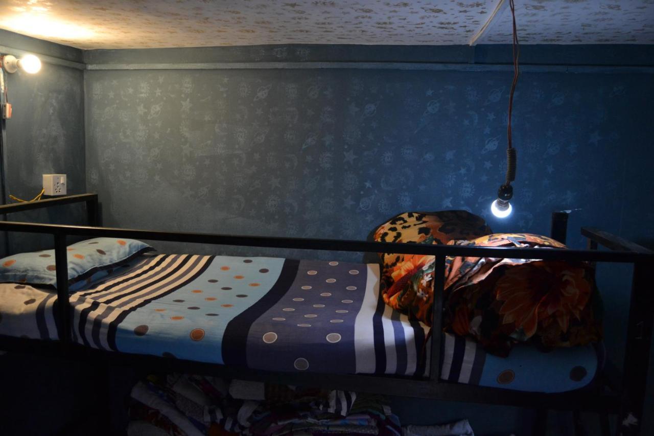 Fireflies Hostel Kathmandu Esterno foto