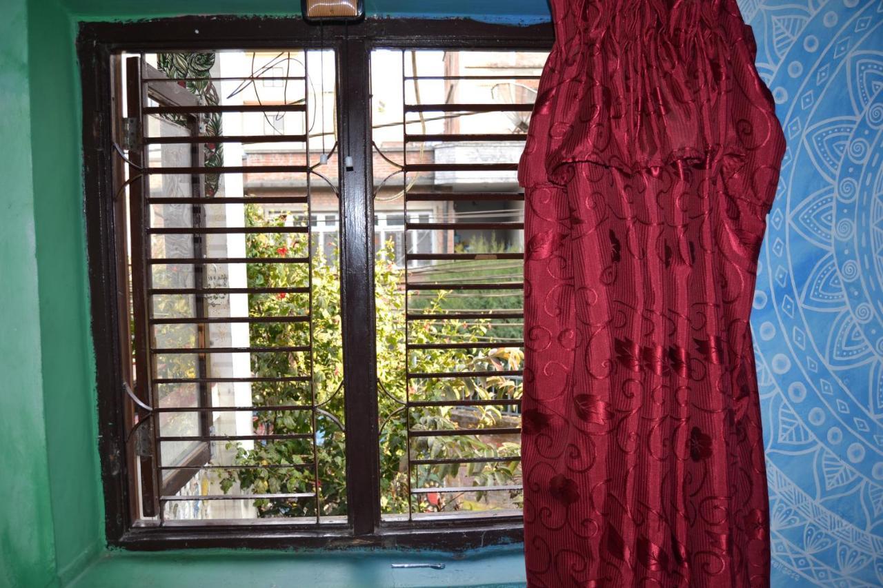 Fireflies Hostel Kathmandu Esterno foto