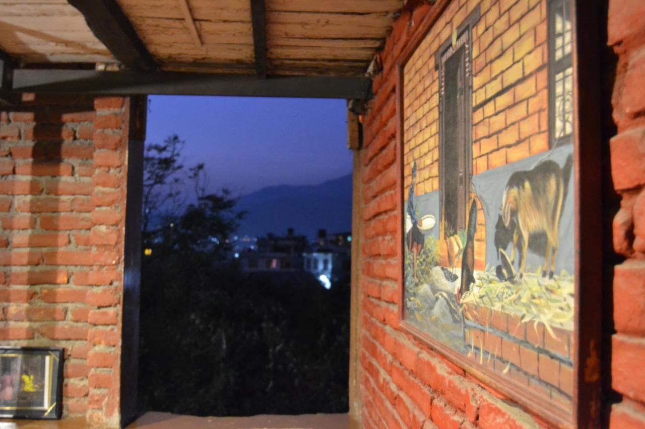 Fireflies Hostel Kathmandu Esterno foto